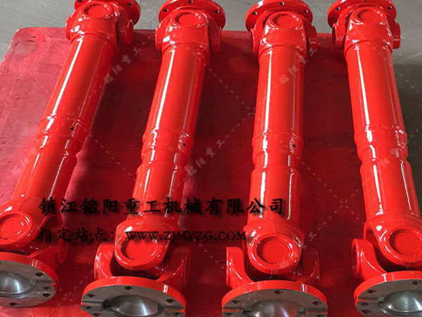 新式整體叉頭式萬向聯(lián)軸器是冶金、軋鋼等機(jī)械設(shè)備的優(yōu)選傳動(dòng)件-萬向聯(lián)軸器